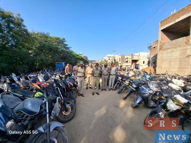 బతుకమ్మ కుంటలో ఏఎస్పి చైతన్య రెడ్డి ఆధ్వర్యంలో కమ్యూనిటీ ప్రోగ్రాం...